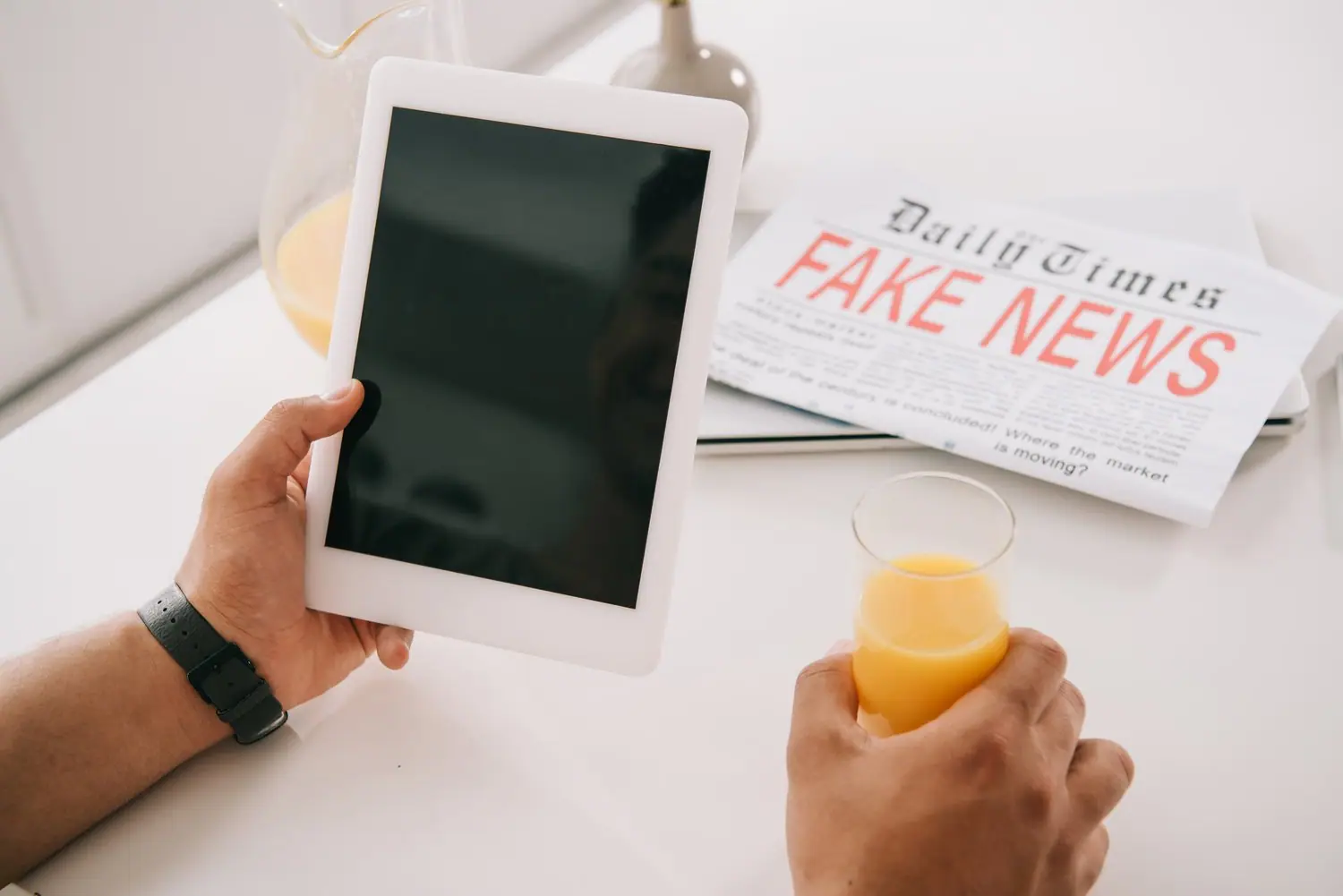 Fake news weryfikacja informacji media społecznościowe