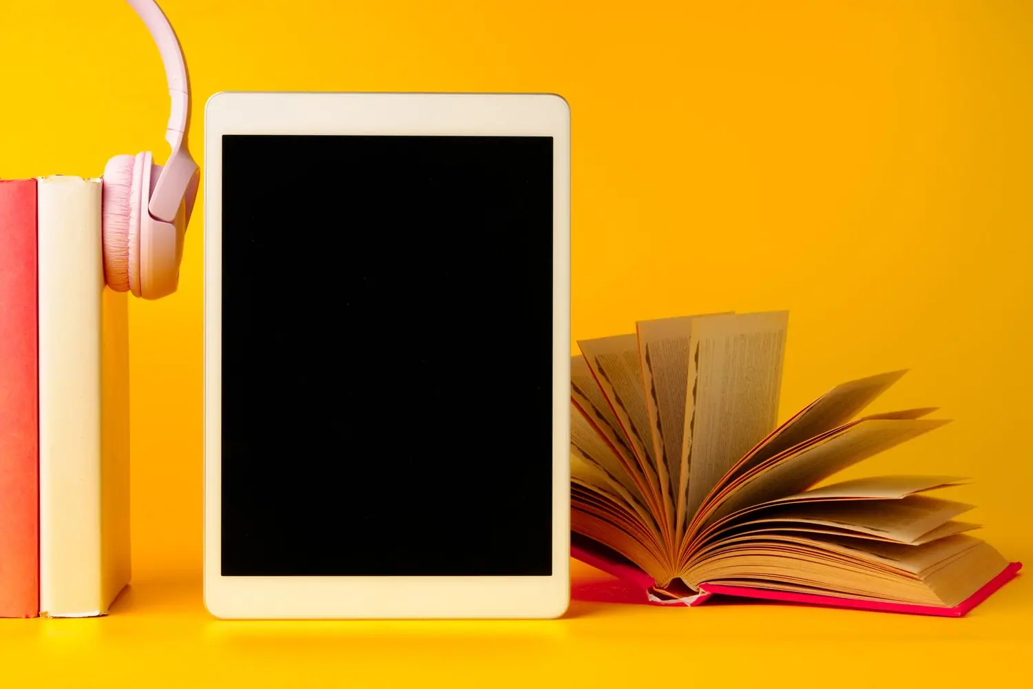 Literatura cyfrowa platformy publikacji trendy