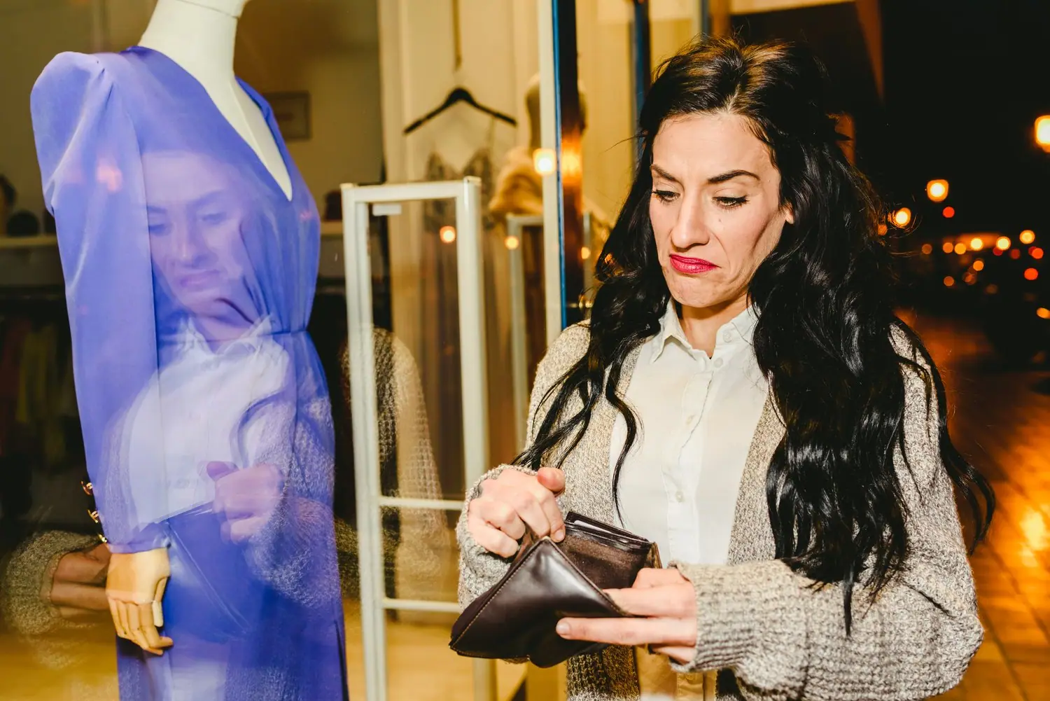 Aplikacje rozszerzonej rzeczywistości zakupy online moda wnętrza