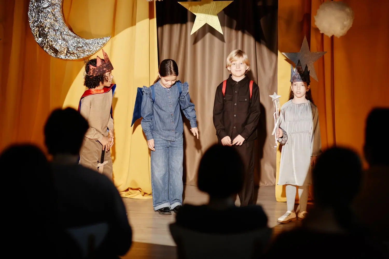 Teatry alternatywne niezależne sceny eksperymentalne warsztatowe